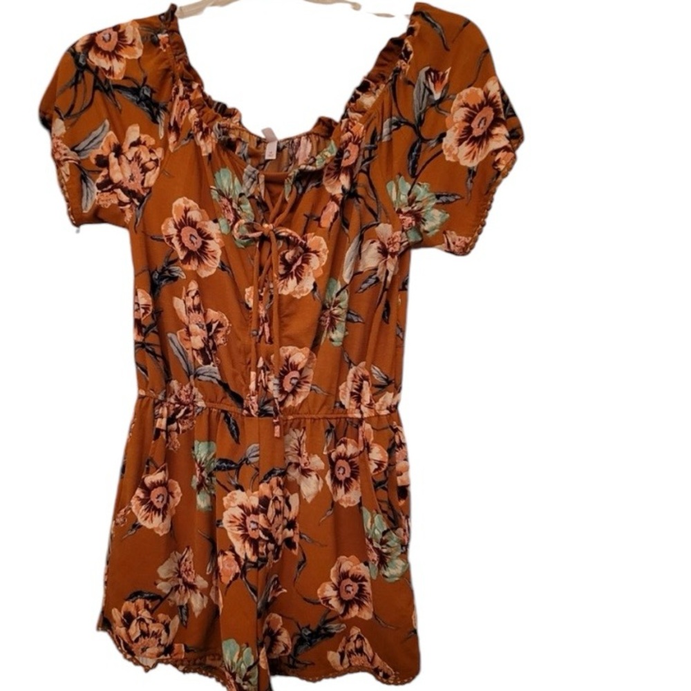 Xhilaration Rhomper Yellow Gold Floral Pockets Womens Size Medium